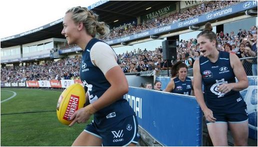 2017 AFLW v Coll Australasian Capture.jpg
